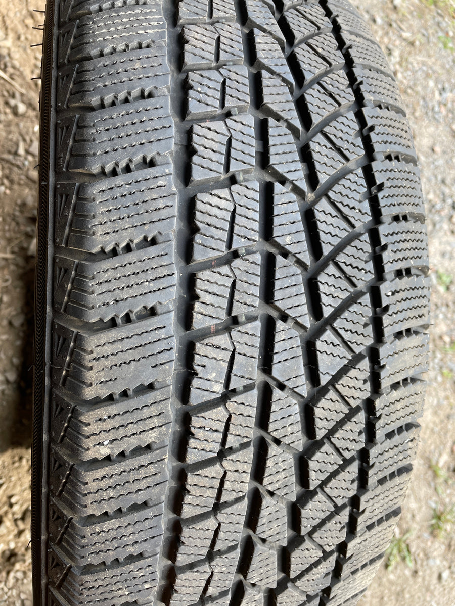 4 x P225/55R19 99T Autre DoubleStar WinterKing
