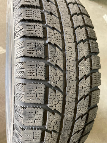 4 x P215/70R16 100S Toyo Observe GSi5