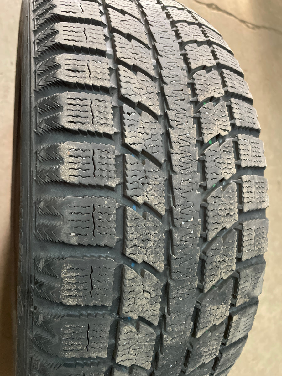 4 x P205/55R16 94T Toyo Observe GSi5