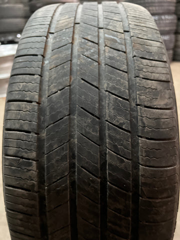 1 x P235/55R17 99H Michelin Defender T+H