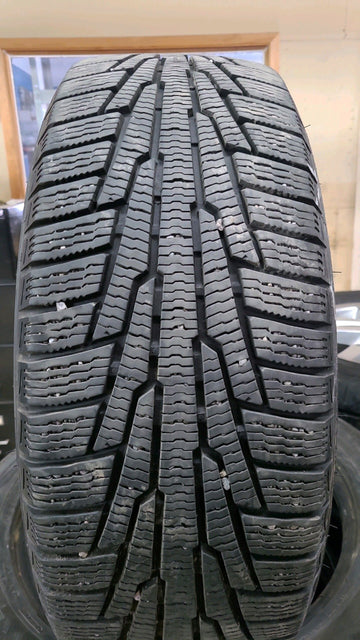 1 x P215/55R17 98R Nokian Hakkapeliitta R