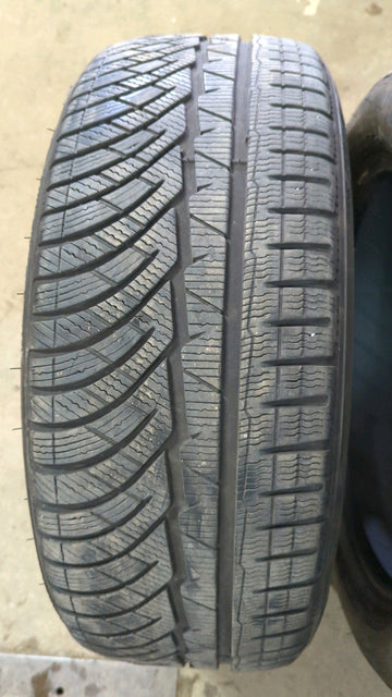 2 x P225/50R18 95H Michelin Pilot Alpin PA4