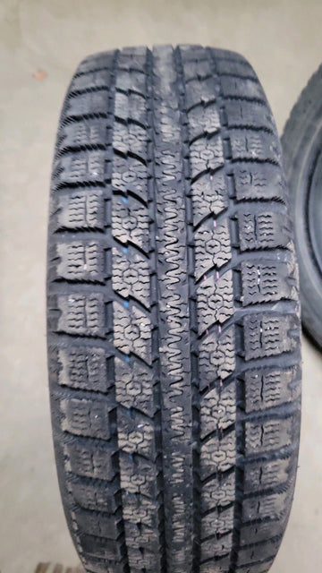 1 x P175/65R15 84T Toyo Observe GSi5