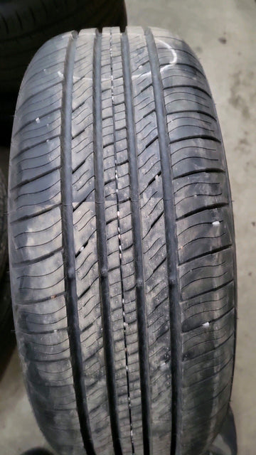 1 x P215/60R16 95H GT Radial Champiro Touring A/S