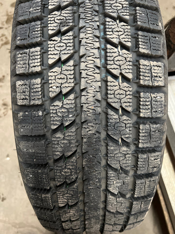 1 x P235/60R18 107S Toyo Observe GSi5