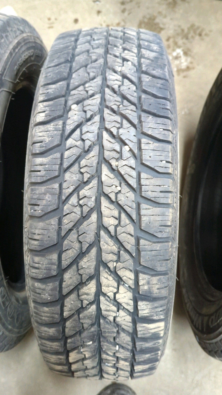 4 x P225/60R17 99T Goodyear Ultra Grip Winter