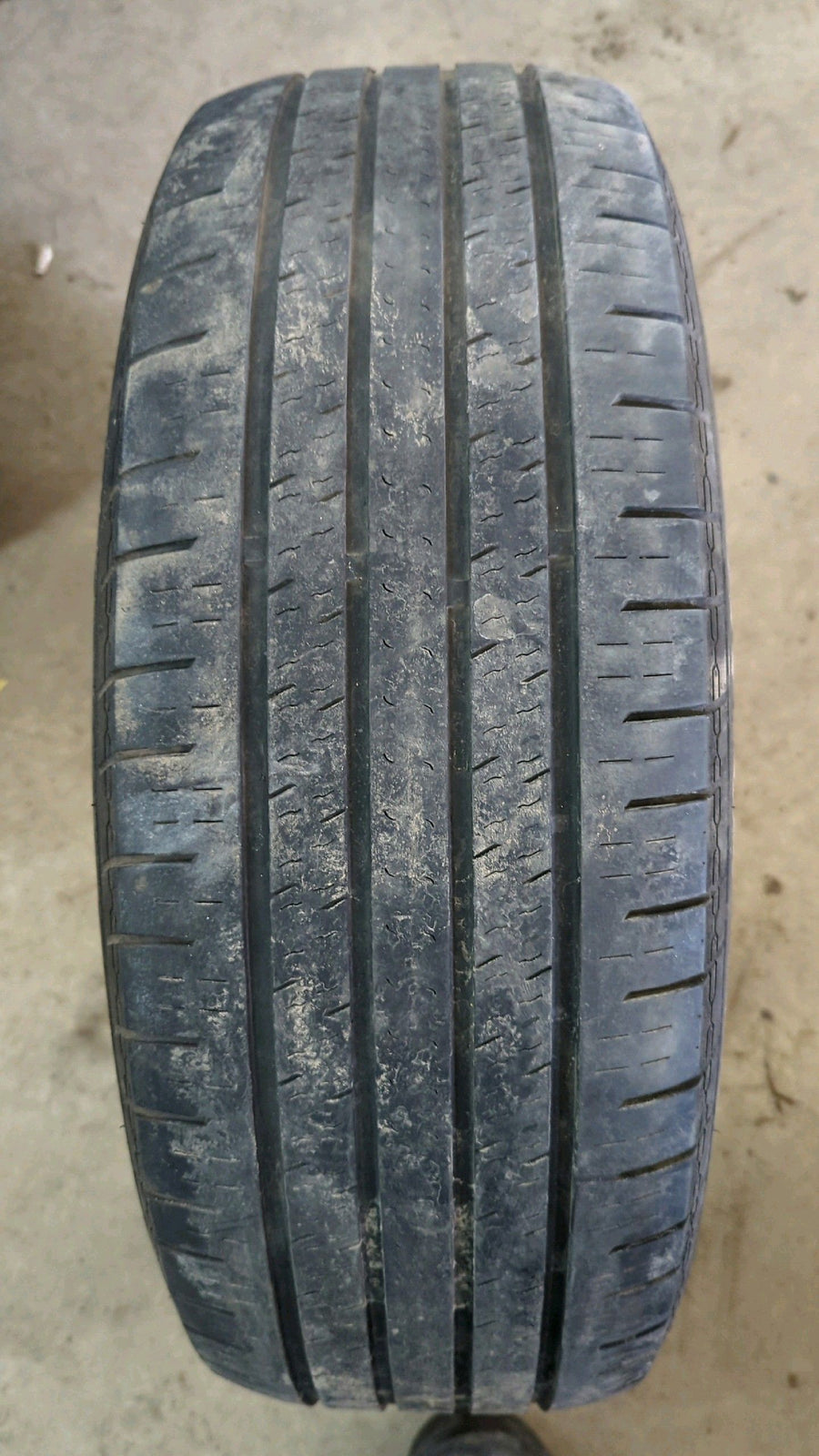 1 x P225/65R17 102H Motomaster Hydra Edge Tour