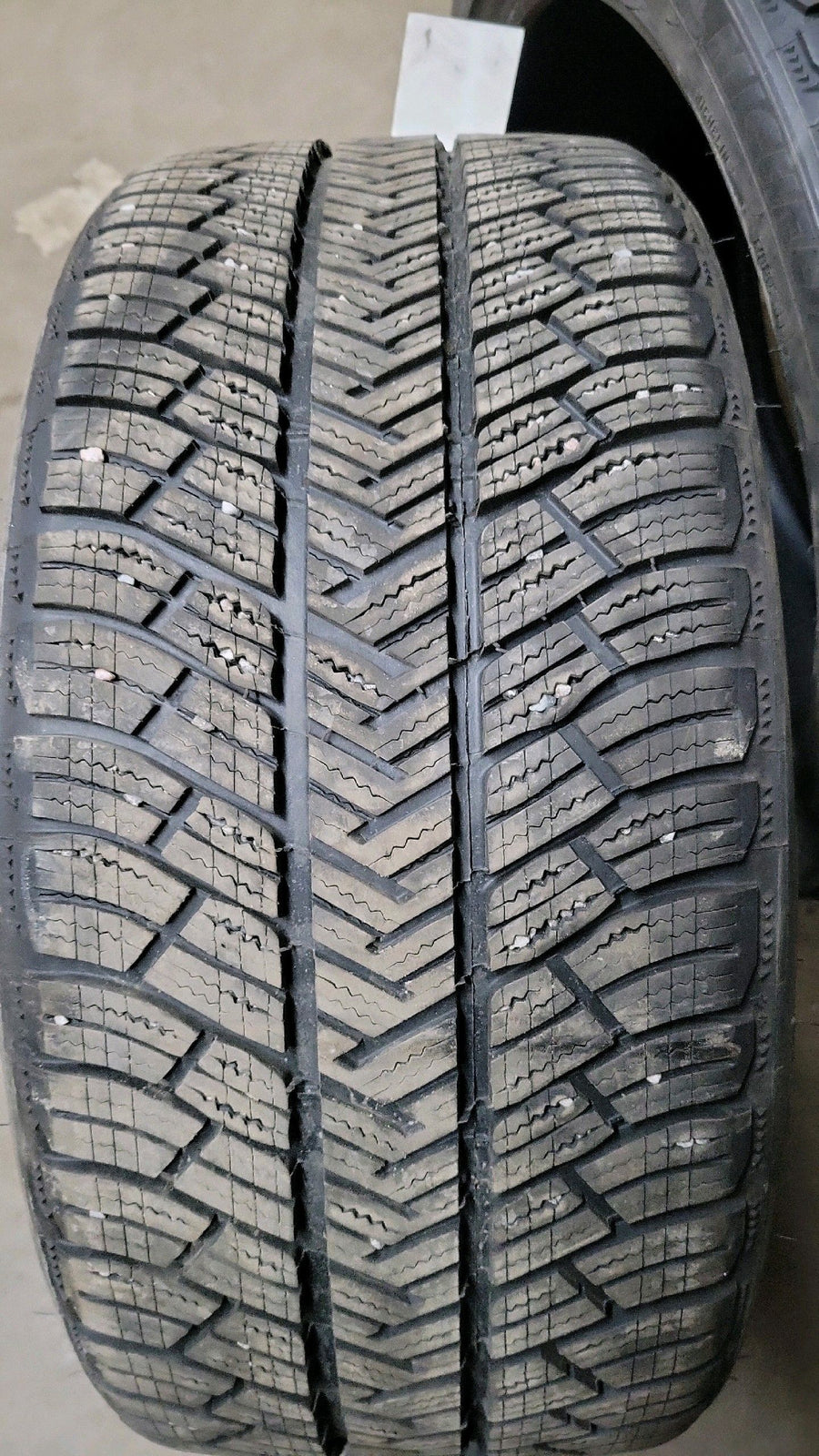 4 x P235/40R19 92V Michelin Pilot Alpin PA4