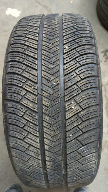 1 x P255/40R20 101V Michelin Pilot Alpin